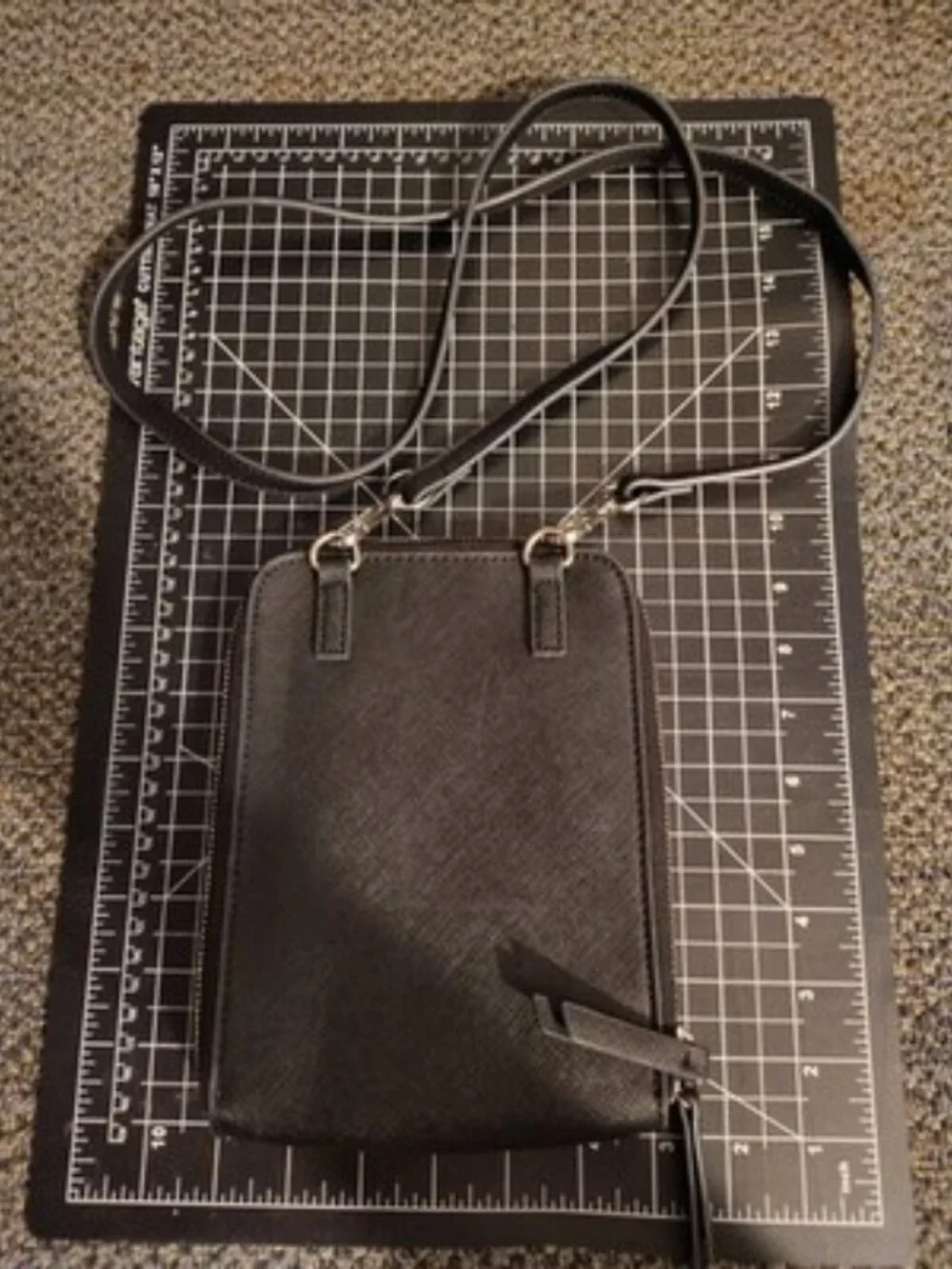 Nine West Black Saffiano Faux Leather Crossbody Phone Bag Silver Hardware